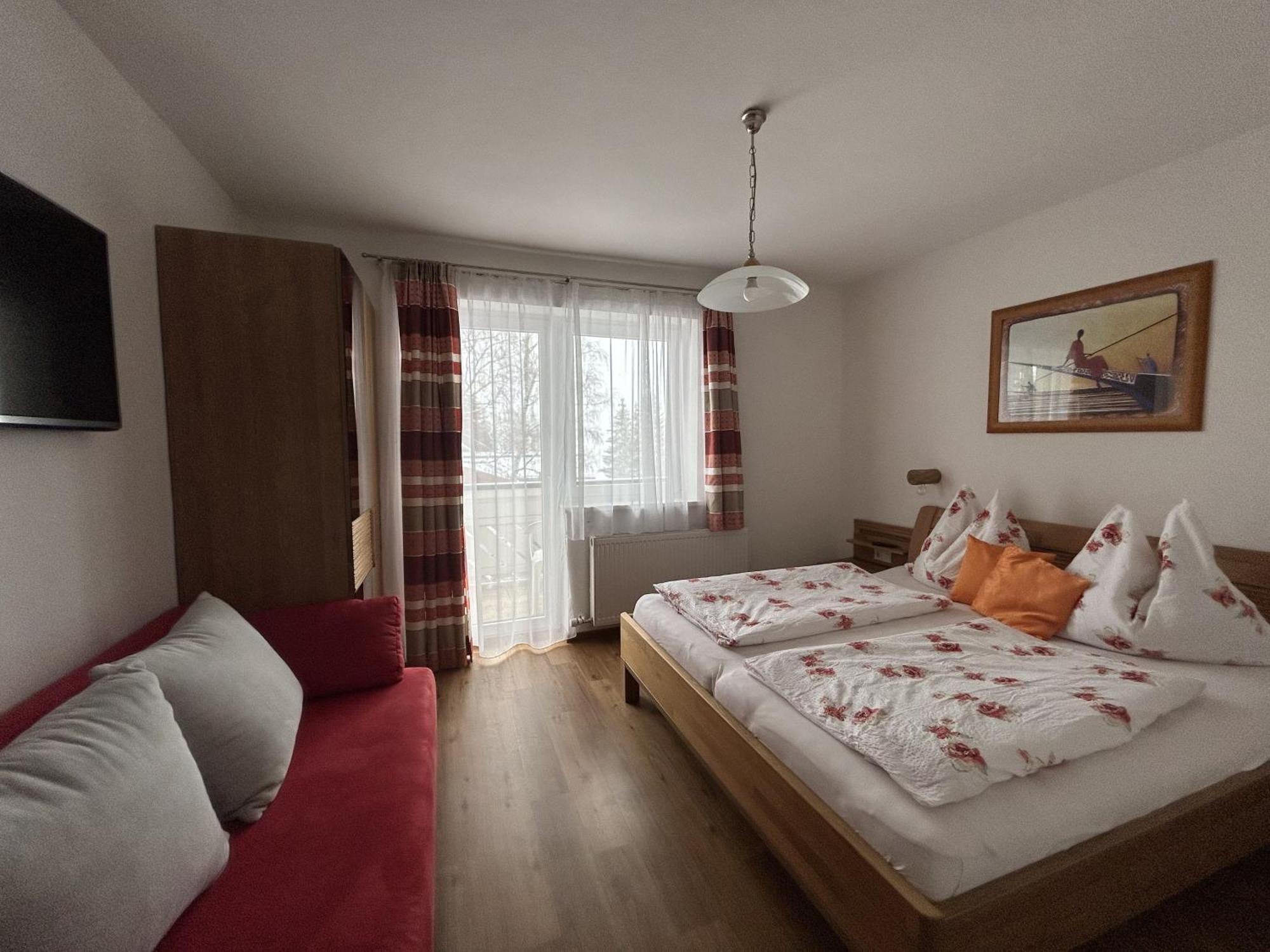 Ferienhaus Haus Alpina In&ski Out