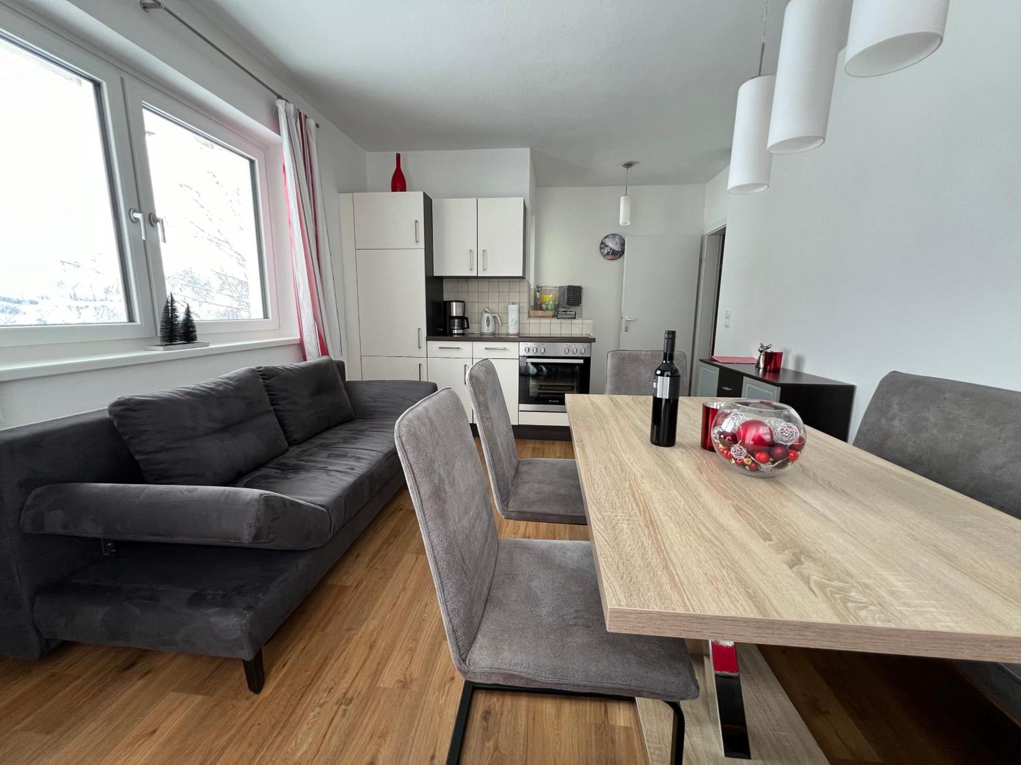 Haus Alpina In & Out Holiday home Schladming