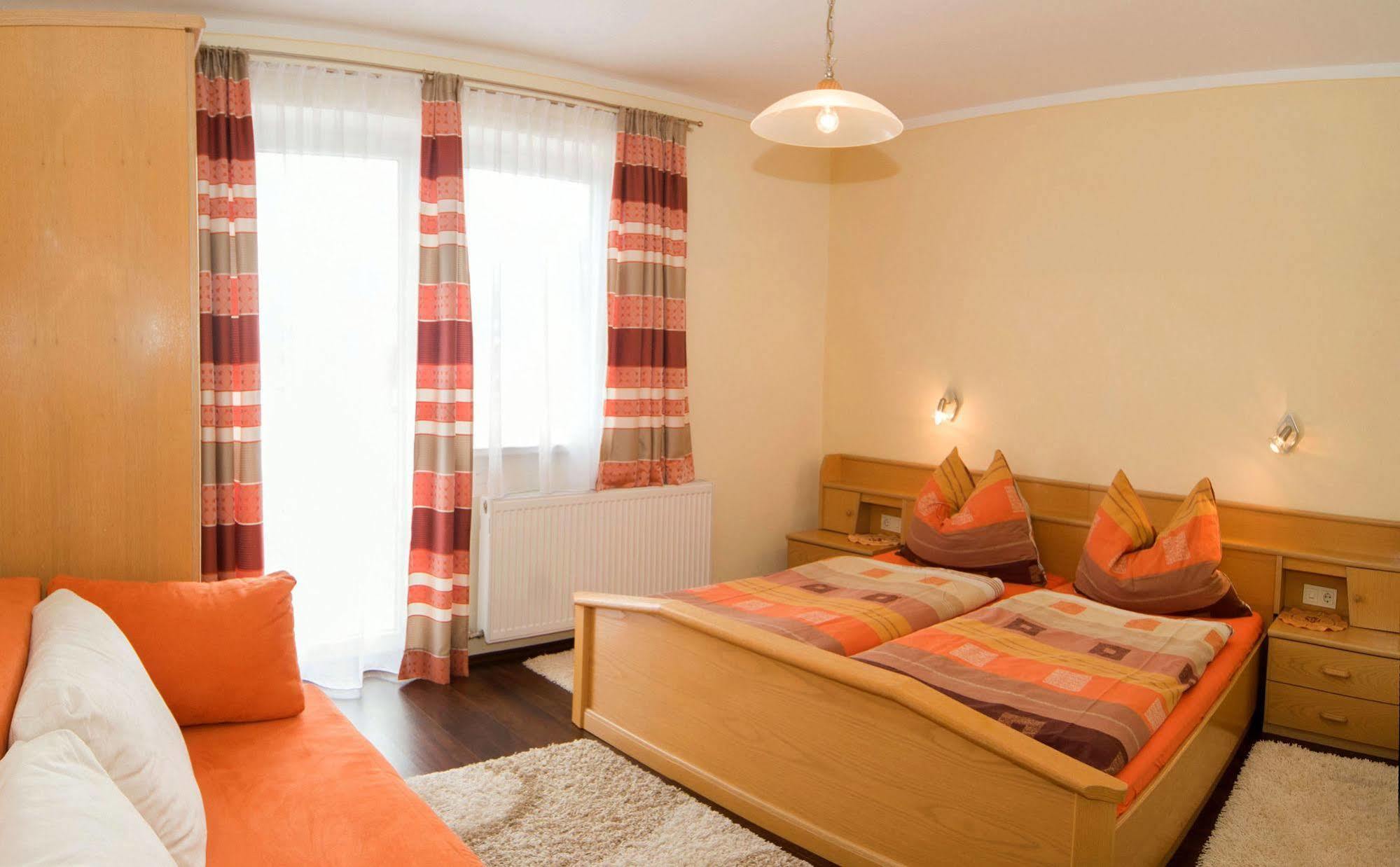 Haus Alpina In & Out * Schladming